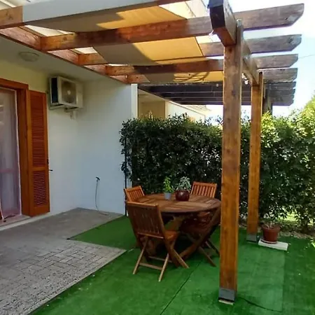 Lejlighed Con Piscina Idromassaggio 