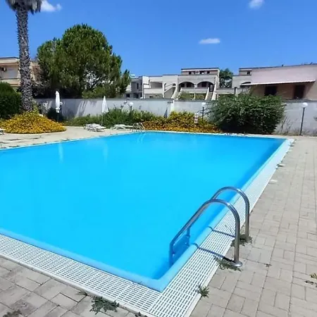 Con Piscina Idromassaggio 